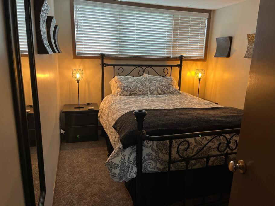 Yeg Chic Luxury Accommodation Edmonton Buitenkant foto